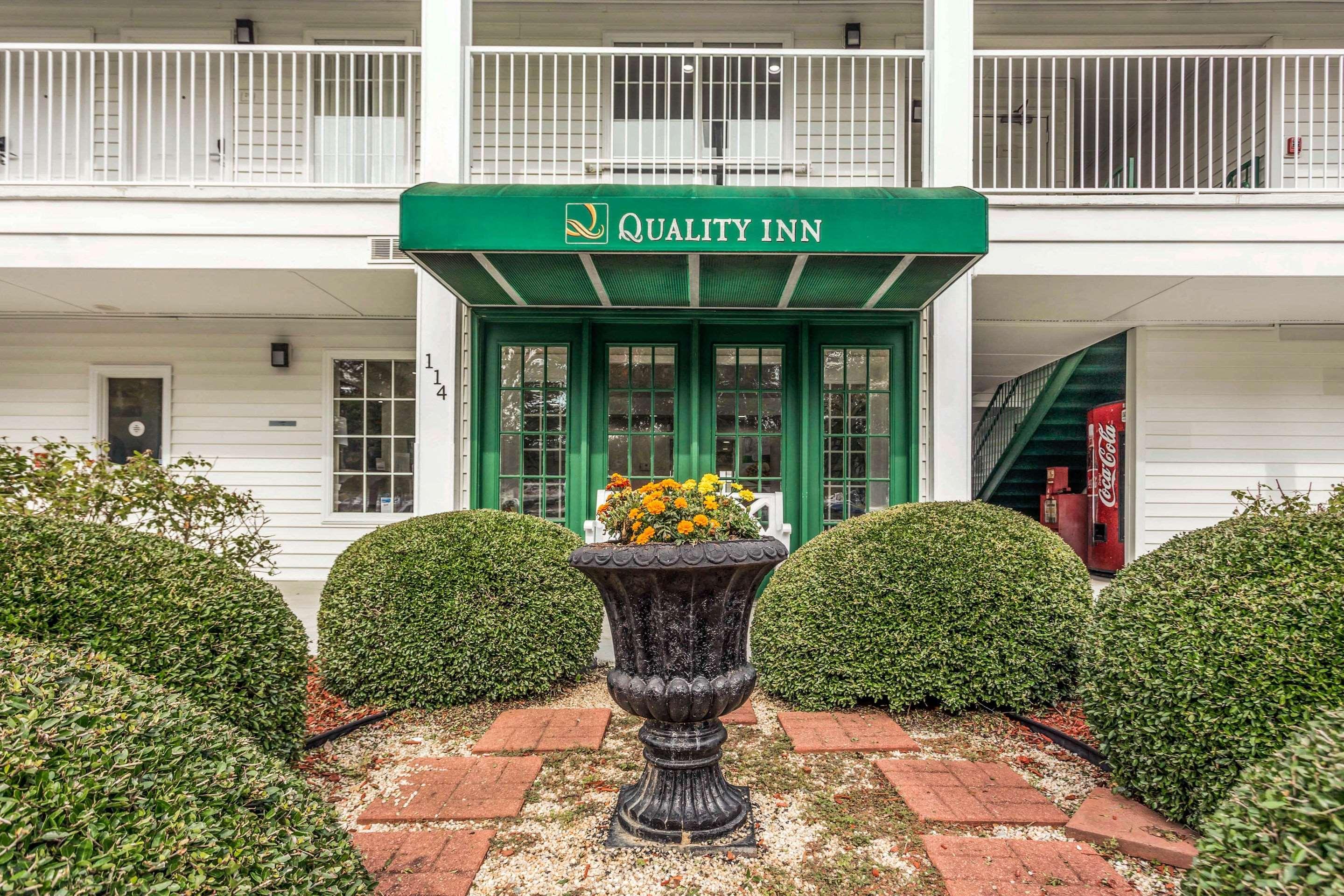 Quality Inn Lancaster Exterior photo