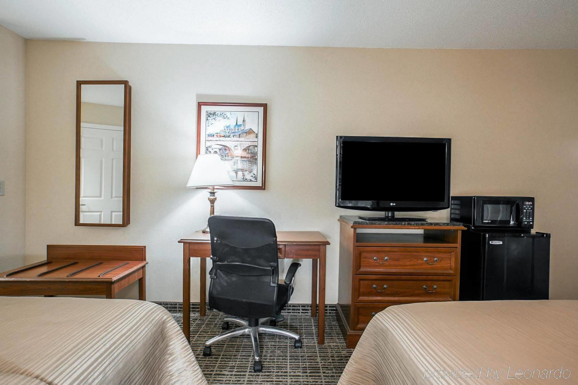 Quality Inn Lancaster Exterior photo